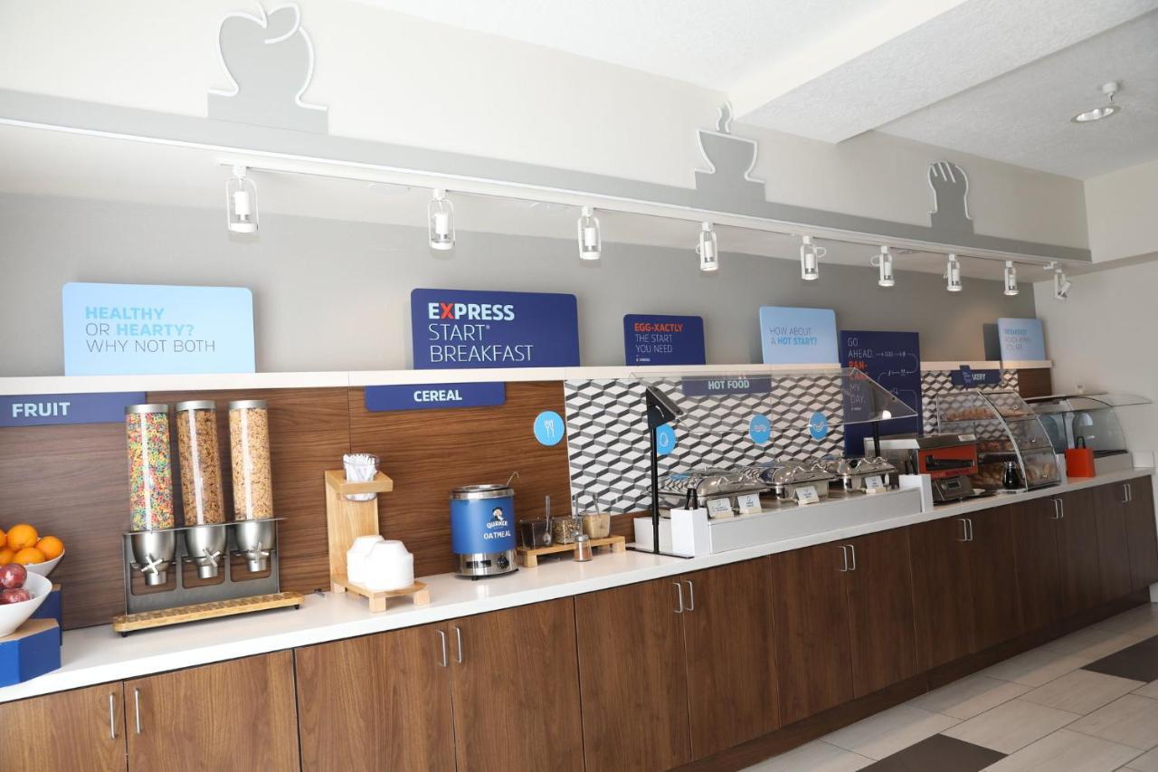 Holiday Inn Express Hotel & Suites Albuquerque Airport By Ihg מראה חיצוני תמונה